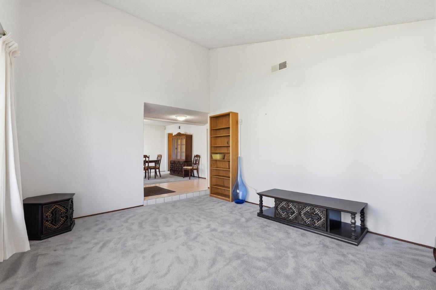 Detail Gallery Image 9 of 44 For 6227 via De Adrianna, San Jose,  CA 95120 - 3 Beds | 2 Baths