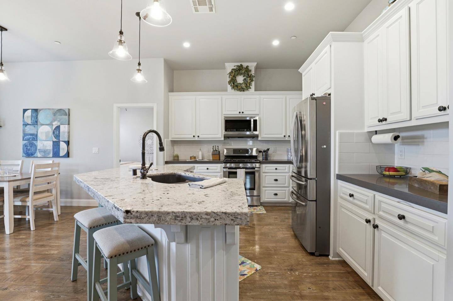 Detail Gallery Image 10 of 55 For 83 San Antonio St, San Juan Bautista,  CA 95045 - 4 Beds | 2 Baths