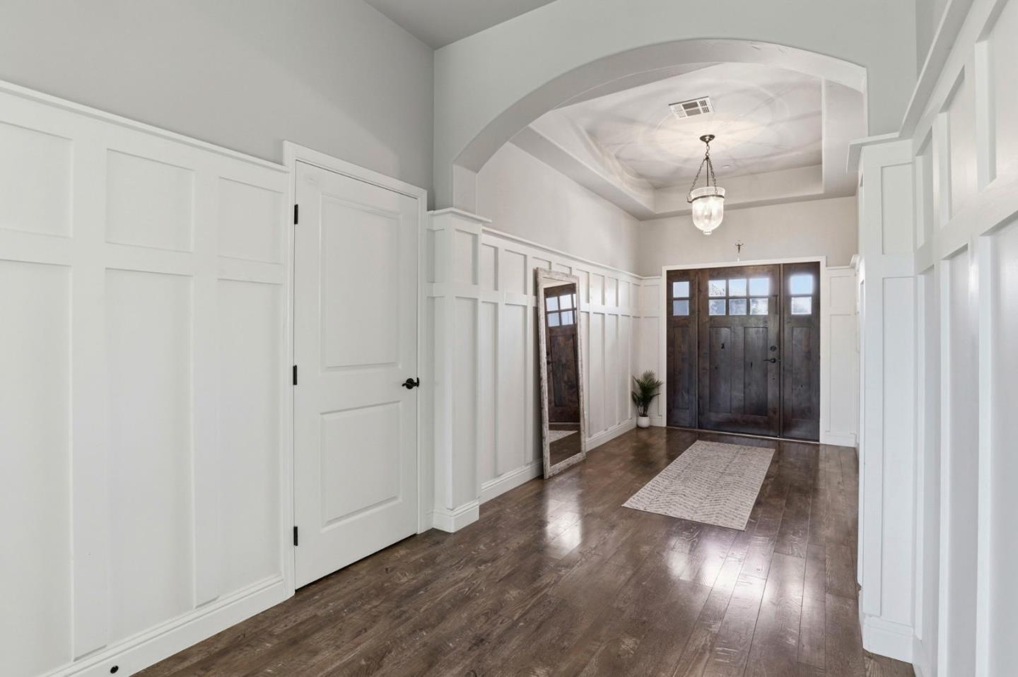 Detail Gallery Image 4 of 55 For 83 San Antonio St, San Juan Bautista,  CA 95045 - 4 Beds | 2 Baths