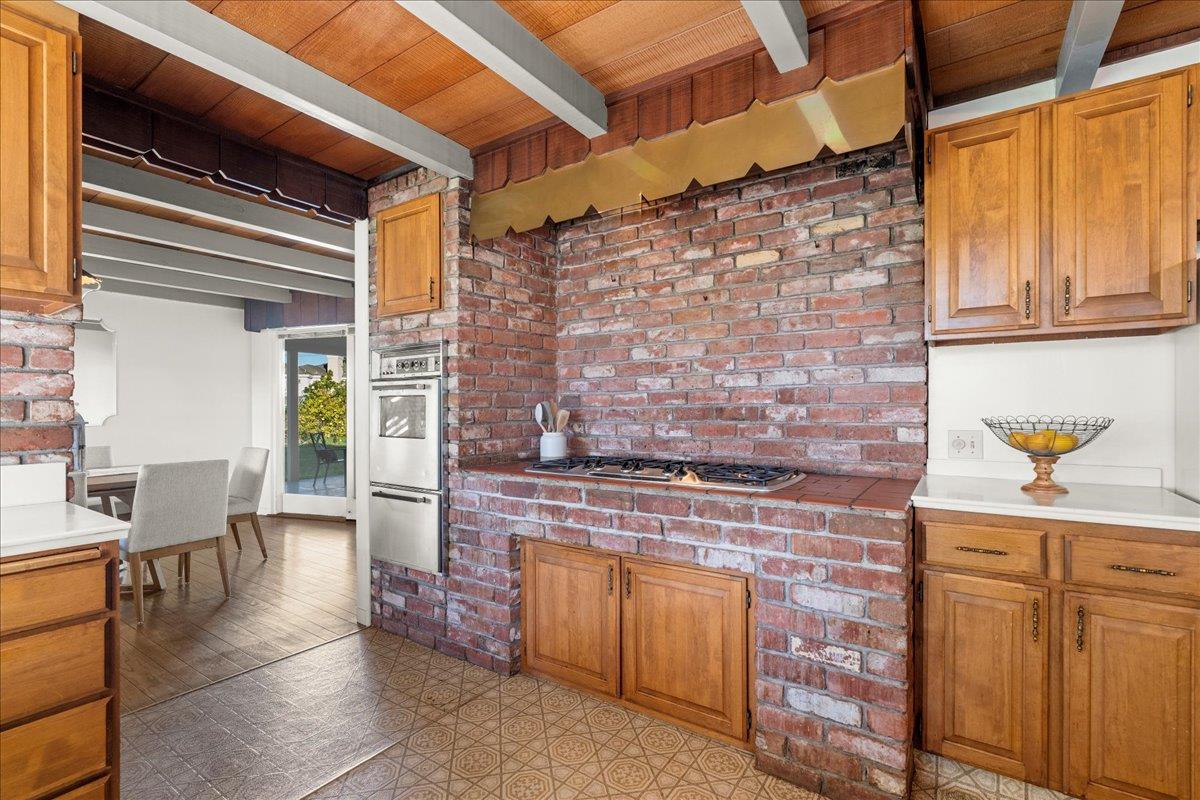 Detail Gallery Image 13 of 41 For 393 Covington Rd, Los Altos,  CA 94024 - 3 Beds | 2 Baths