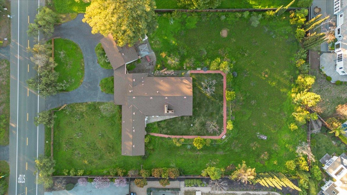 Detail Gallery Image 38 of 41 For 393 Covington Rd, Los Altos,  CA 94024 - 3 Beds | 2 Baths