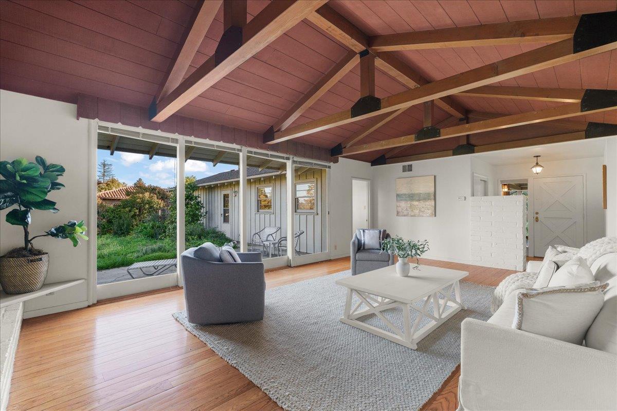 Detail Gallery Image 6 of 41 For 393 Covington Rd, Los Altos,  CA 94024 - 3 Beds | 2 Baths