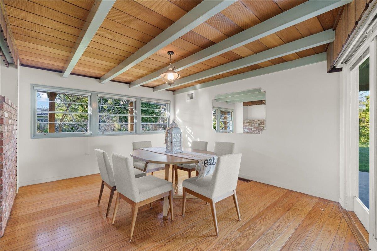 Detail Gallery Image 7 of 41 For 393 Covington Rd, Los Altos,  CA 94024 - 3 Beds | 2 Baths