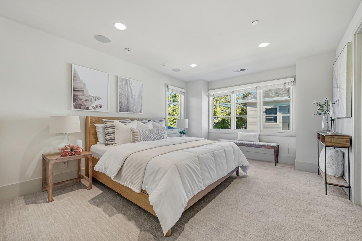 Detail Gallery Image 17 of 29 For 958 California St, Mountain View,  CA 94041 - 4 Beds | 2/1 Baths