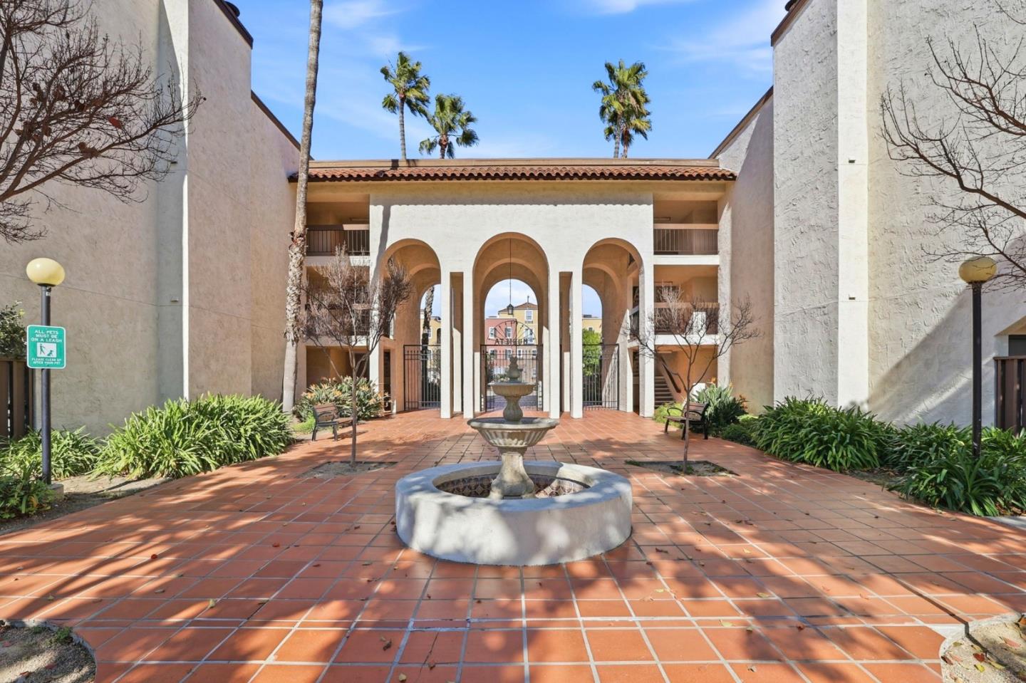 Detail Gallery Image 2 of 33 For 39843 Cedar Blvd #227,  Newark,  CA 94560 - 2 Beds | 2 Baths