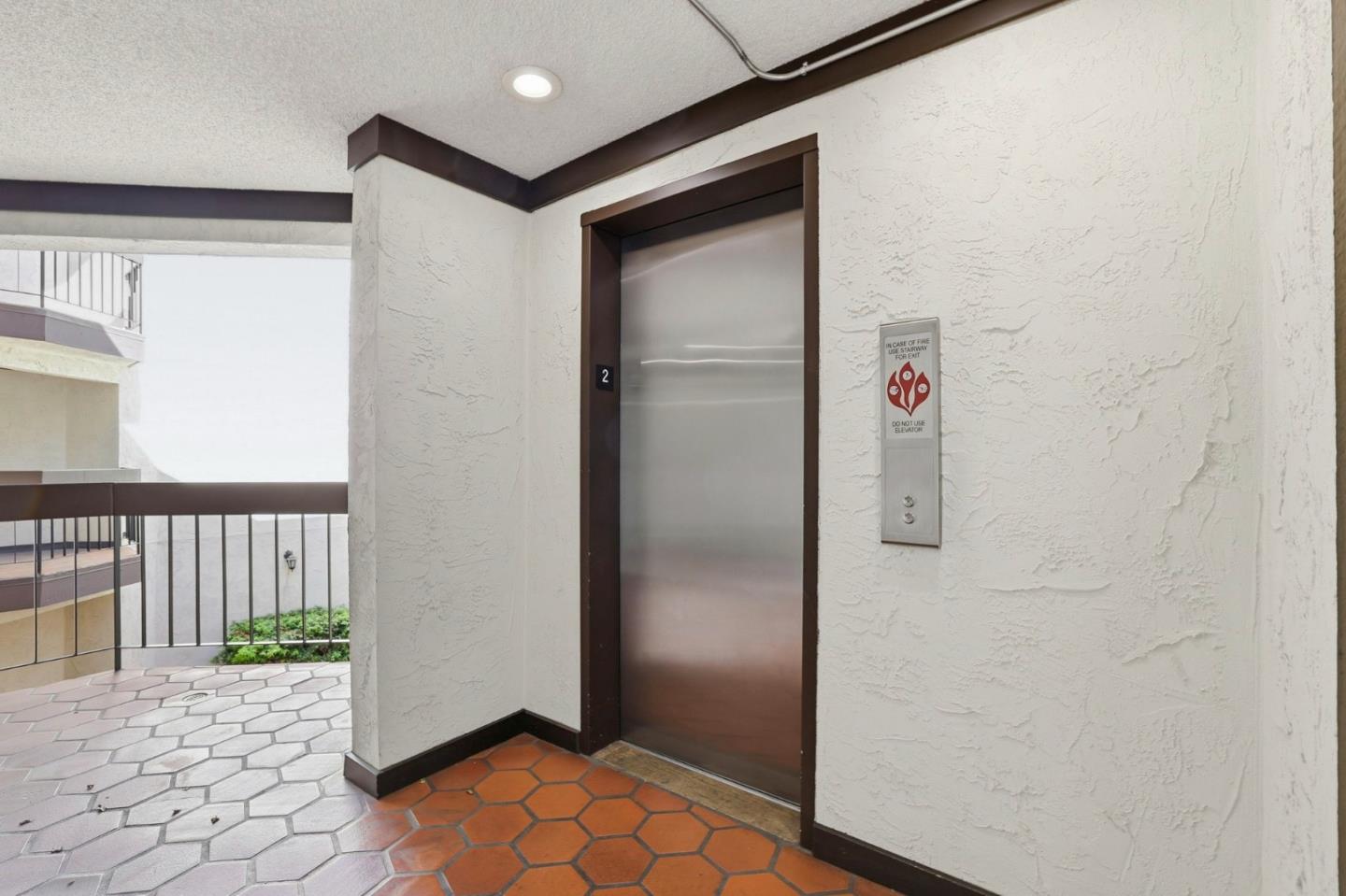 Detail Gallery Image 3 of 33 For 39843 Cedar Blvd #227,  Newark,  CA 94560 - 2 Beds | 2 Baths