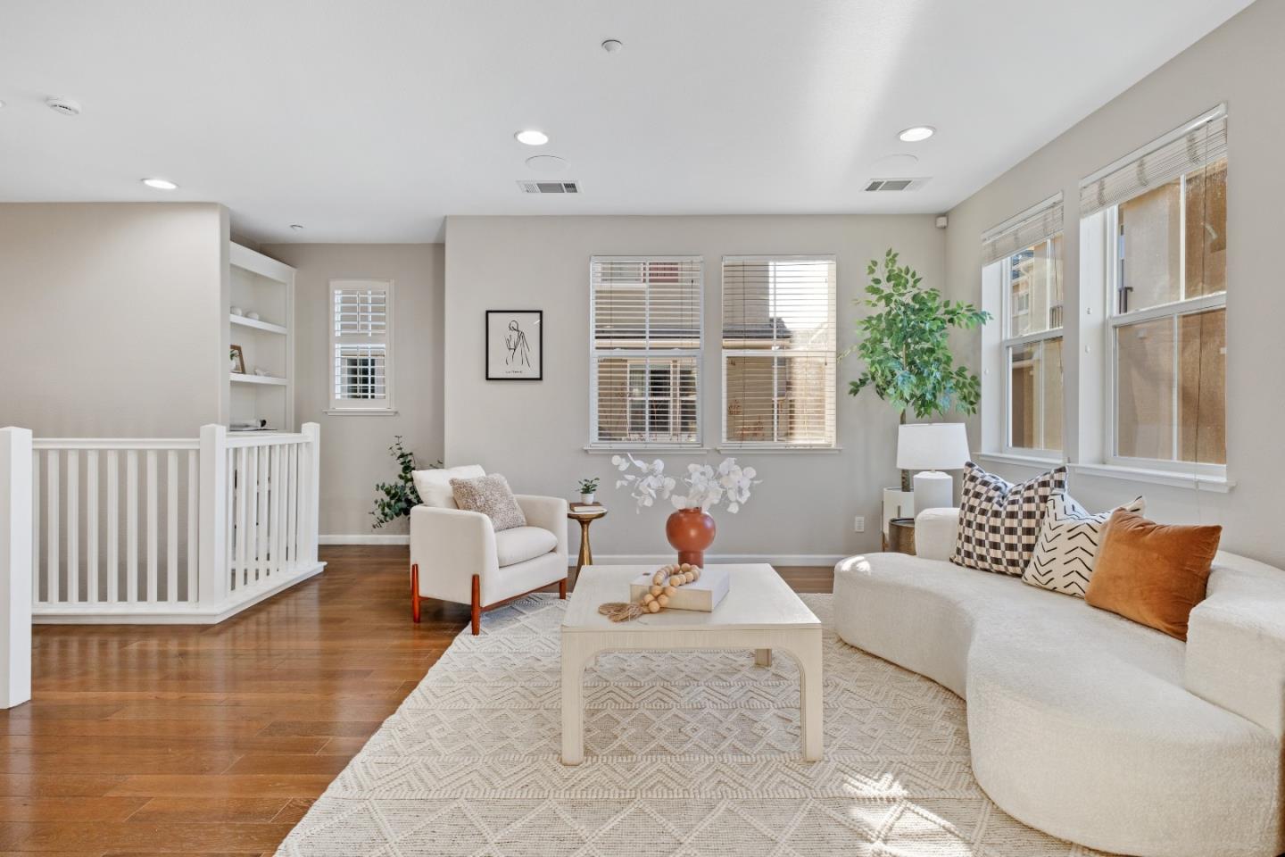 Detail Gallery Image 10 of 61 For 1117 Rock Ave, San Jose,  CA 95131 - 3 Beds | 2/1 Baths