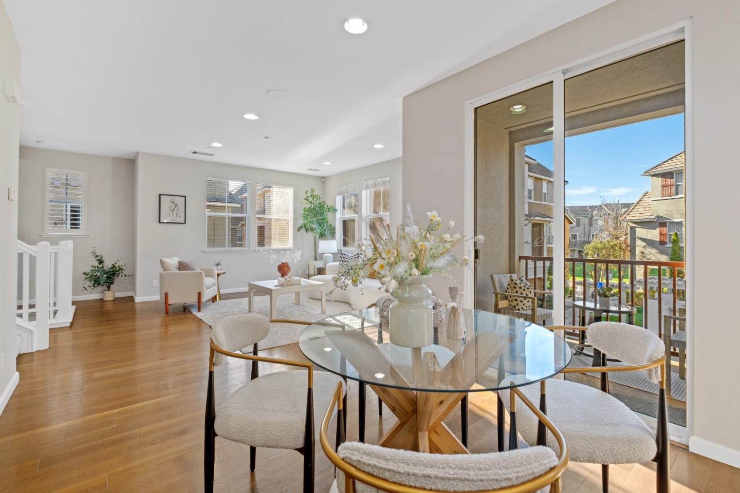 Detail Gallery Image 16 of 61 For 1117 Rock Ave, San Jose,  CA 95131 - 3 Beds | 2/1 Baths