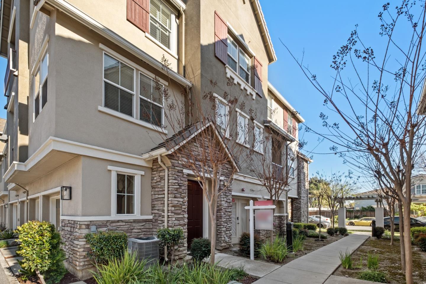 Detail Gallery Image 41 of 61 For 1117 Rock Ave, San Jose,  CA 95131 - 3 Beds | 2/1 Baths