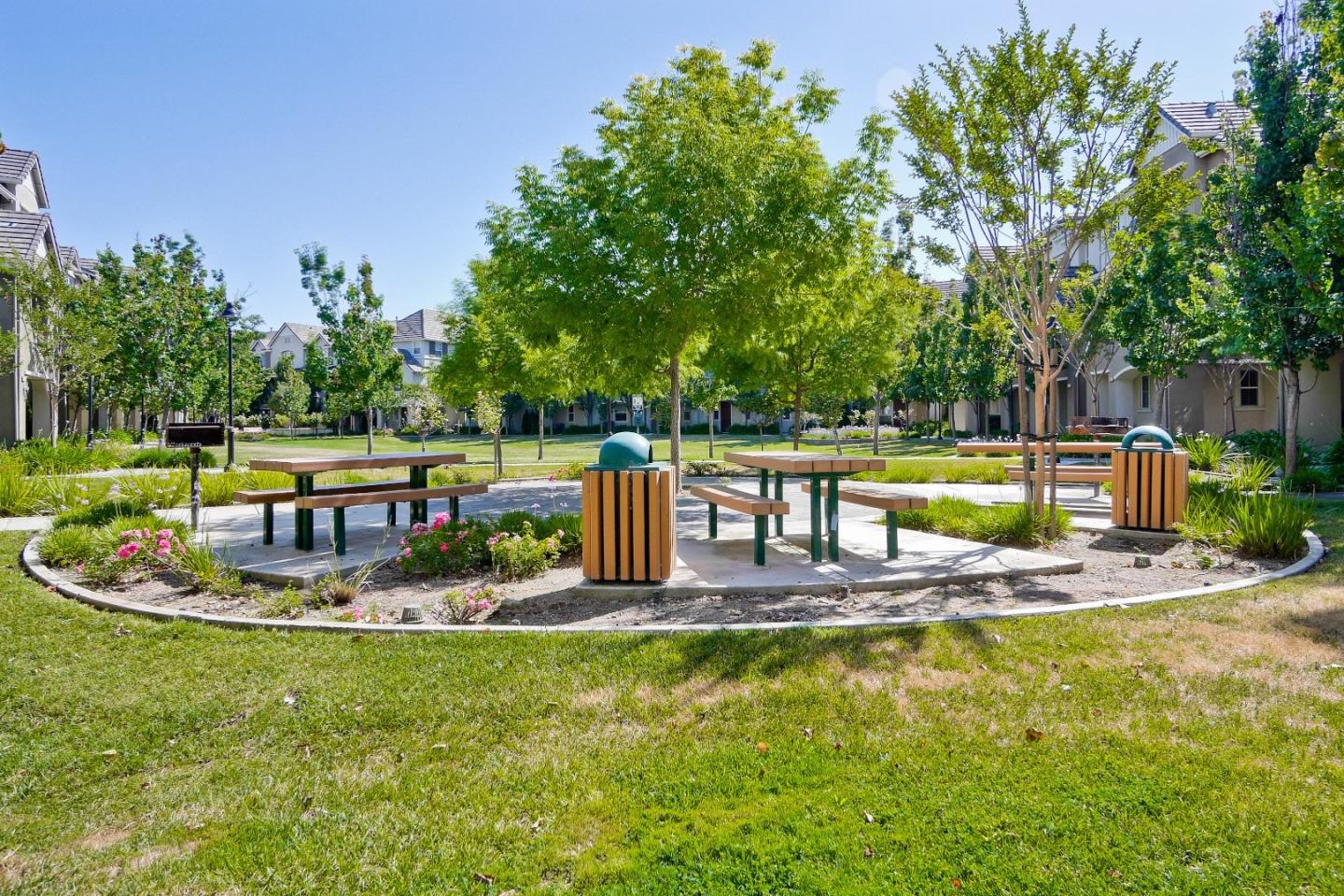 Detail Gallery Image 46 of 61 For 1117 Rock Ave, San Jose,  CA 95131 - 3 Beds | 2/1 Baths