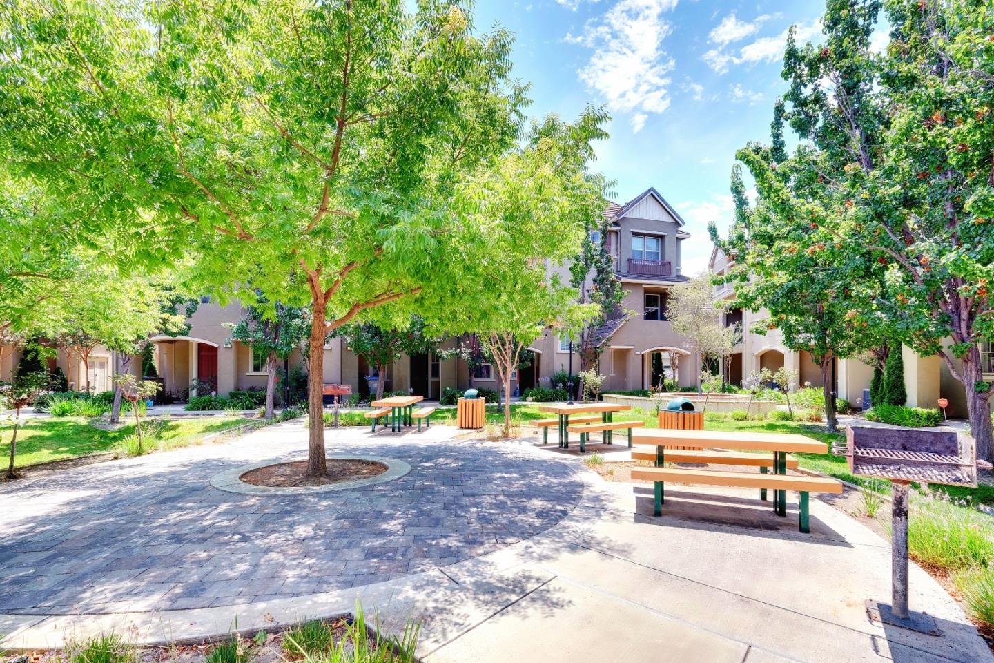 Detail Gallery Image 50 of 61 For 1117 Rock Ave, San Jose,  CA 95131 - 3 Beds | 2/1 Baths