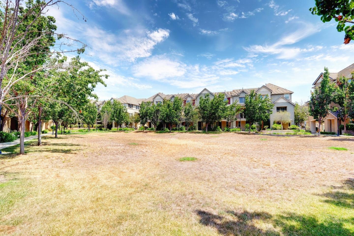 Detail Gallery Image 51 of 61 For 1117 Rock Ave, San Jose,  CA 95131 - 3 Beds | 2/1 Baths