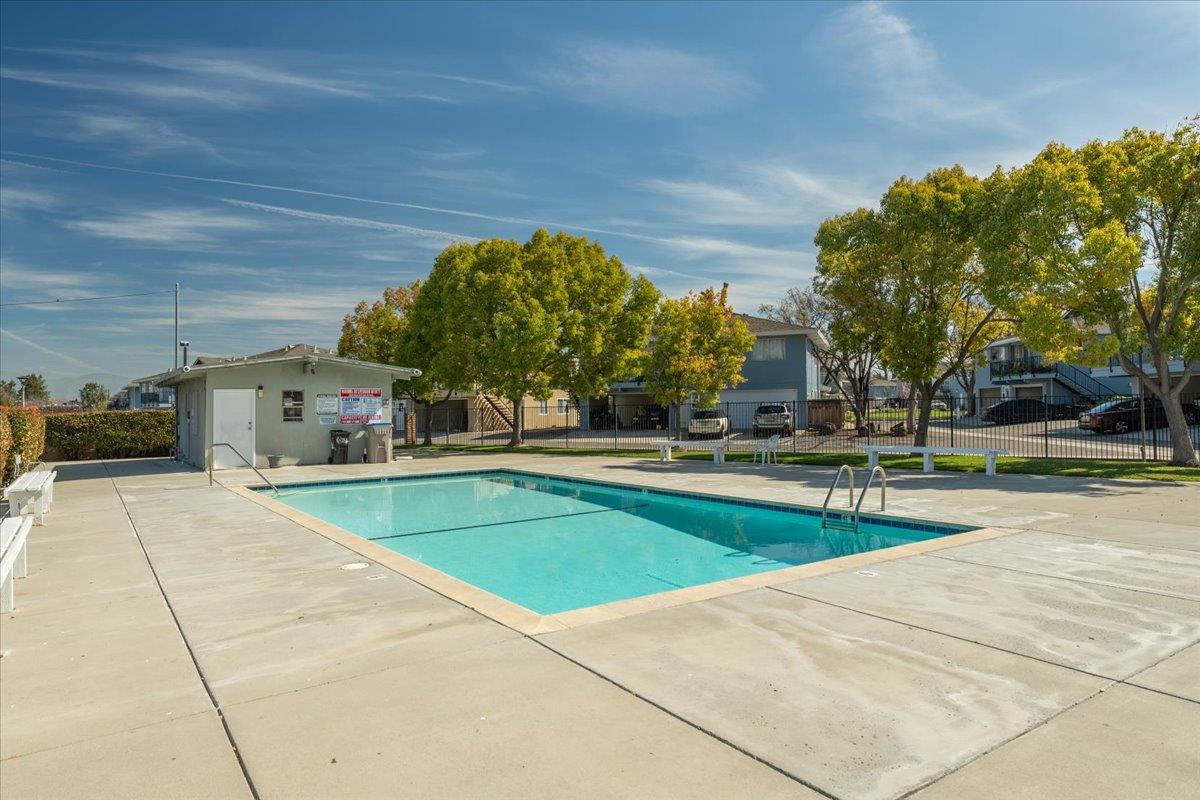 Detail Gallery Image 17 of 17 For 4735 Capay Dr #1,  San Jose,  CA 95118 - 2 Beds | 1 Baths