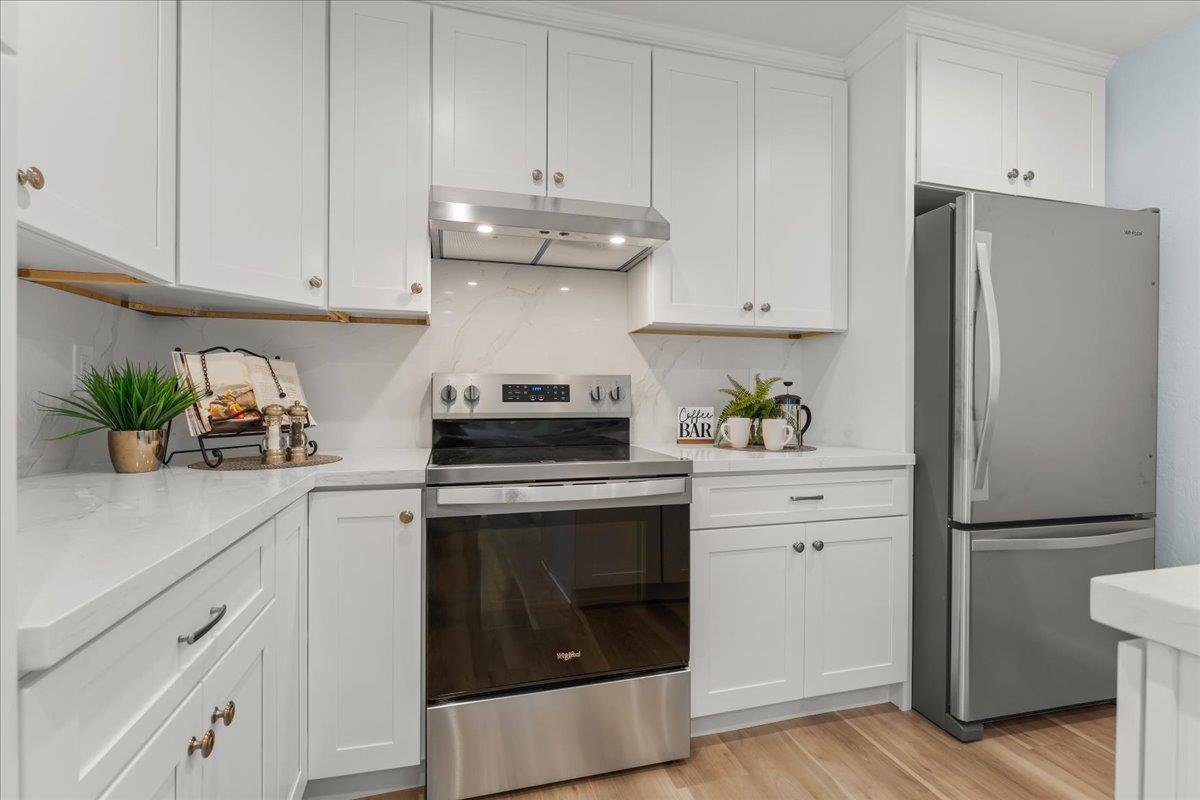 Detail Gallery Image 8 of 17 For 4735 Capay Dr #1,  San Jose,  CA 95118 - 2 Beds | 1 Baths