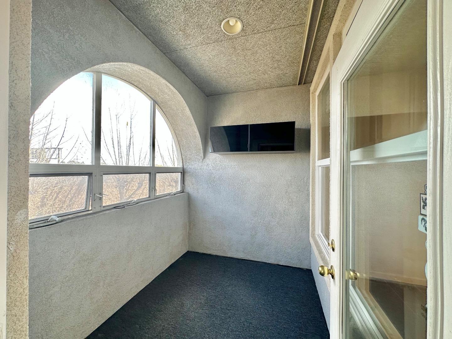 Detail Gallery Image 12 of 27 For 1343 Wayne Way, San Mateo,  CA 94403 - 3 Beds | 2/1 Baths