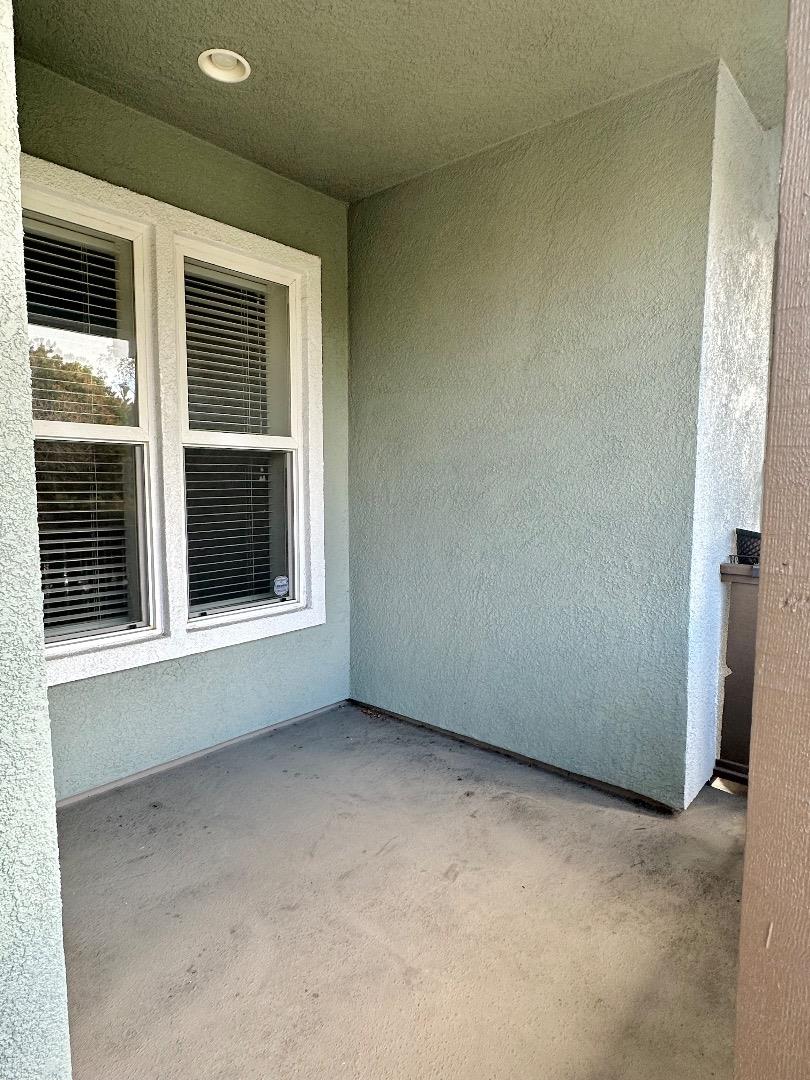 Detail Gallery Image 2 of 27 For 1343 Wayne Way, San Mateo,  CA 94403 - 3 Beds | 2/1 Baths