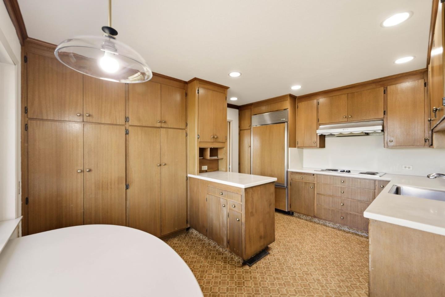 Detail Gallery Image 10 of 32 For 285 Golden Oak Dr, Portola Valley,  CA 94028 - 3 Beds | 2 Baths