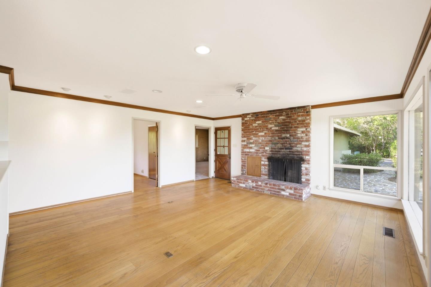 Detail Gallery Image 12 of 32 For 285 Golden Oak Dr, Portola Valley,  CA 94028 - 3 Beds | 2 Baths