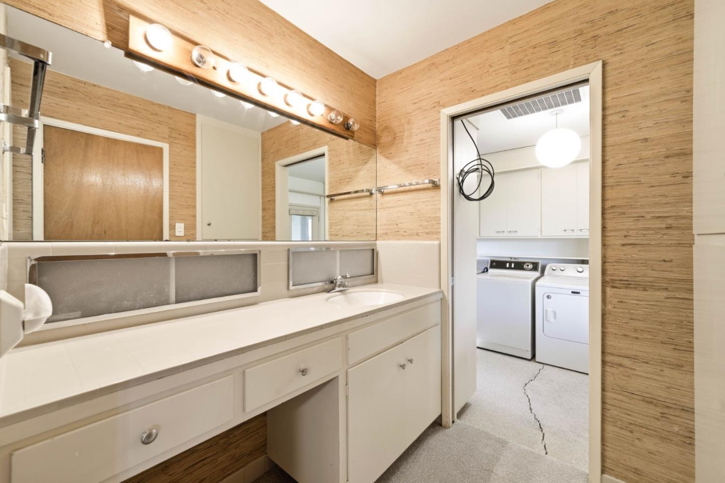 Detail Gallery Image 19 of 32 For 285 Golden Oak Dr, Portola Valley,  CA 94028 - 3 Beds | 2 Baths