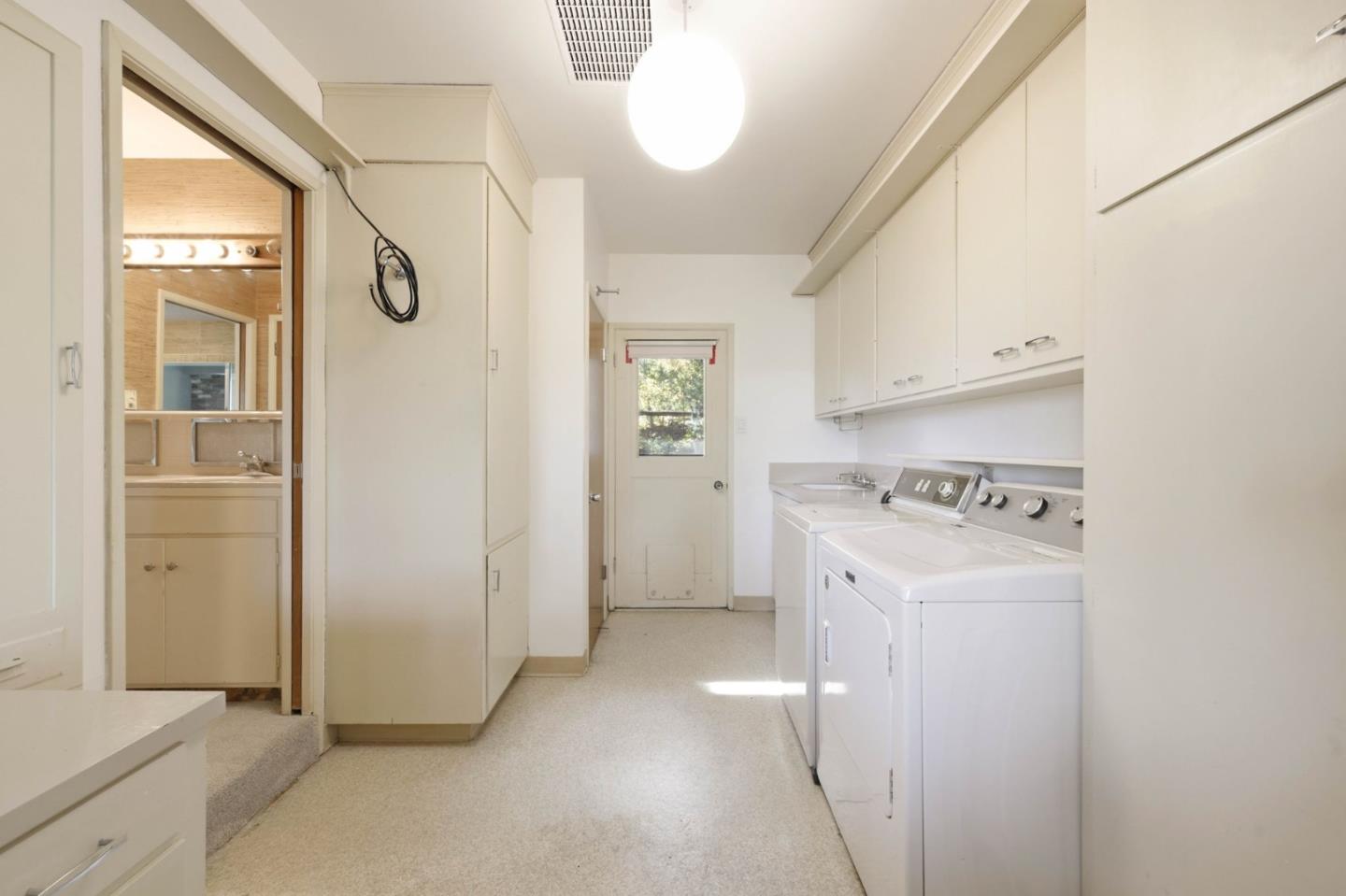 Detail Gallery Image 21 of 32 For 285 Golden Oak Dr, Portola Valley,  CA 94028 - 3 Beds | 2 Baths