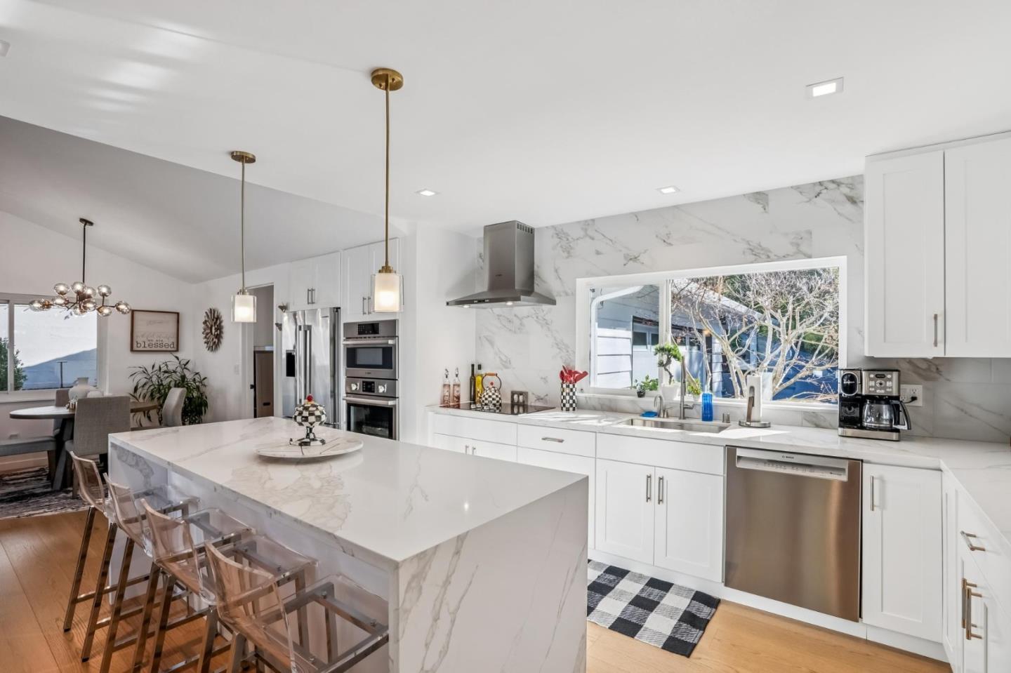 Detail Gallery Image 20 of 46 For 2620 Summit Dr, Burlingame,  CA 94010 - 4 Beds | 3/1 Baths