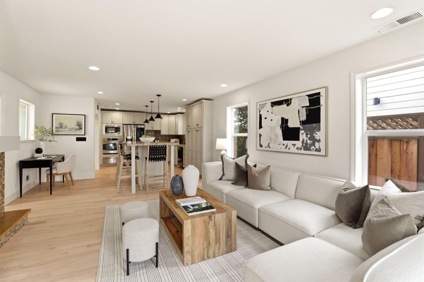 Detail Gallery Image 19 of 35 For 1440 Howard Ave, San Carlos,  CA 94070 - 3 Beds | 2/1 Baths