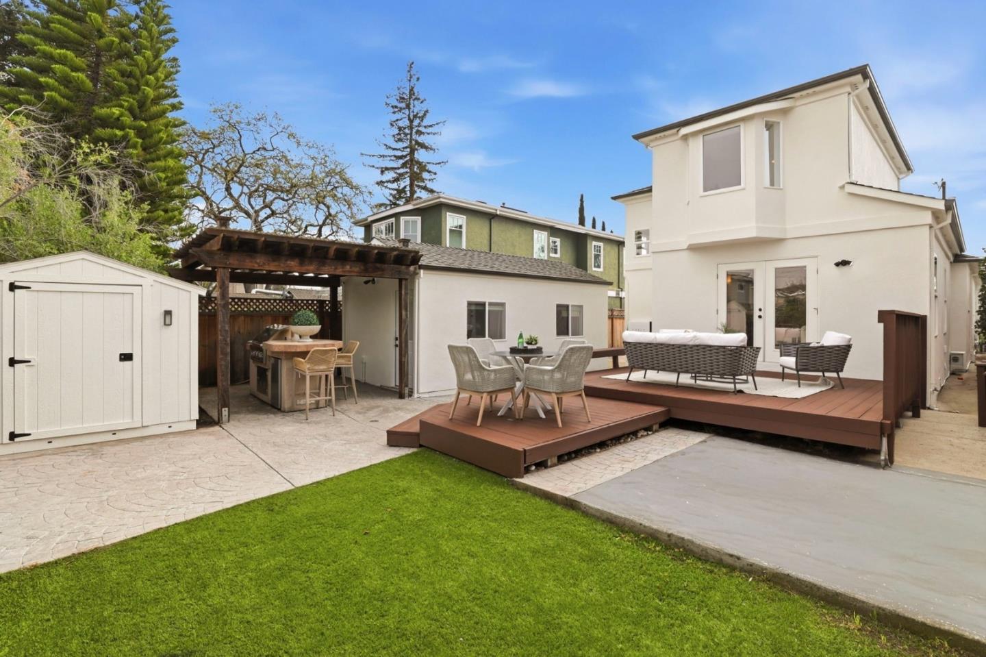 Detail Gallery Image 29 of 35 For 1440 Howard Ave, San Carlos,  CA 94070 - 3 Beds | 2/1 Baths