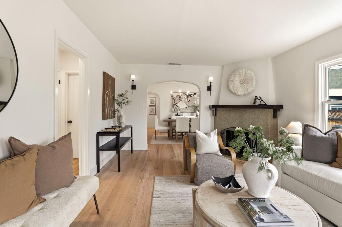 Detail Gallery Image 5 of 35 For 1440 Howard Ave, San Carlos,  CA 94070 - 3 Beds | 2/1 Baths