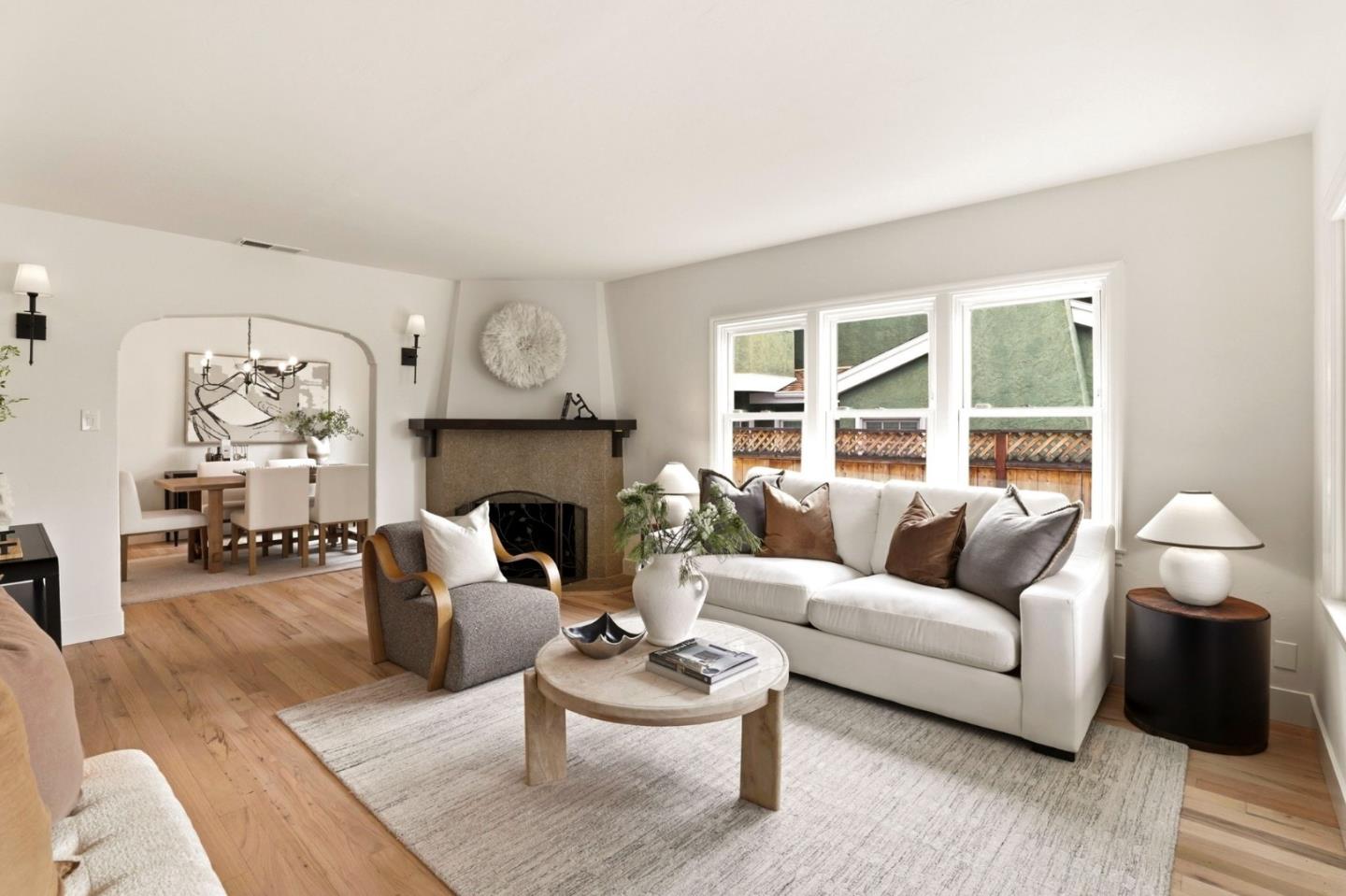 Detail Gallery Image 6 of 35 For 1440 Howard Ave, San Carlos,  CA 94070 - 3 Beds | 2/1 Baths