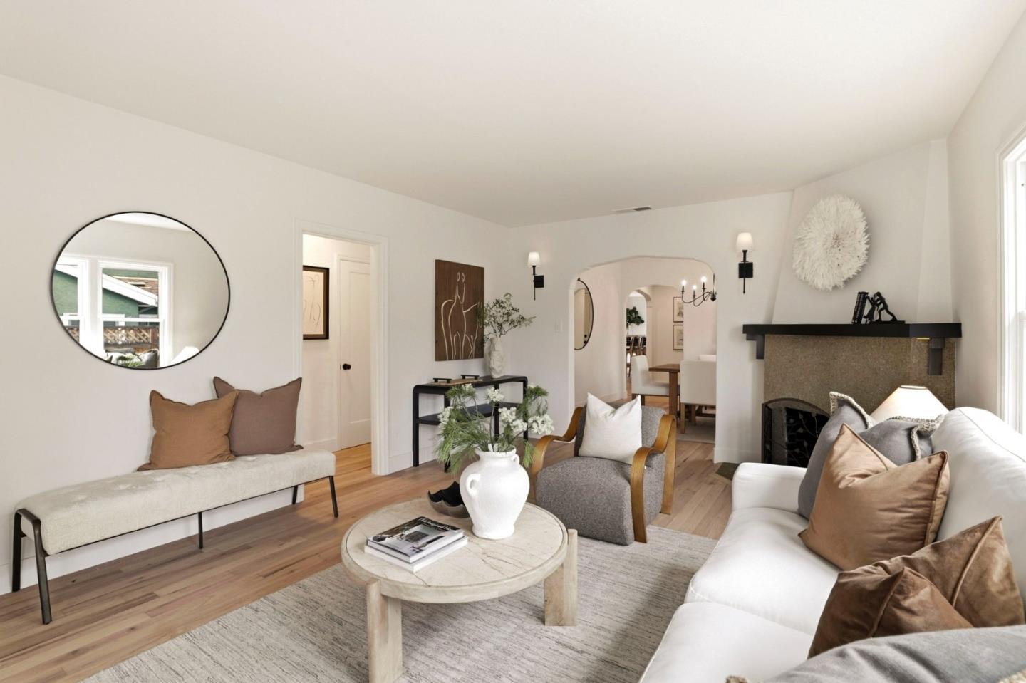 Detail Gallery Image 7 of 35 For 1440 Howard Ave, San Carlos,  CA 94070 - 3 Beds | 2/1 Baths