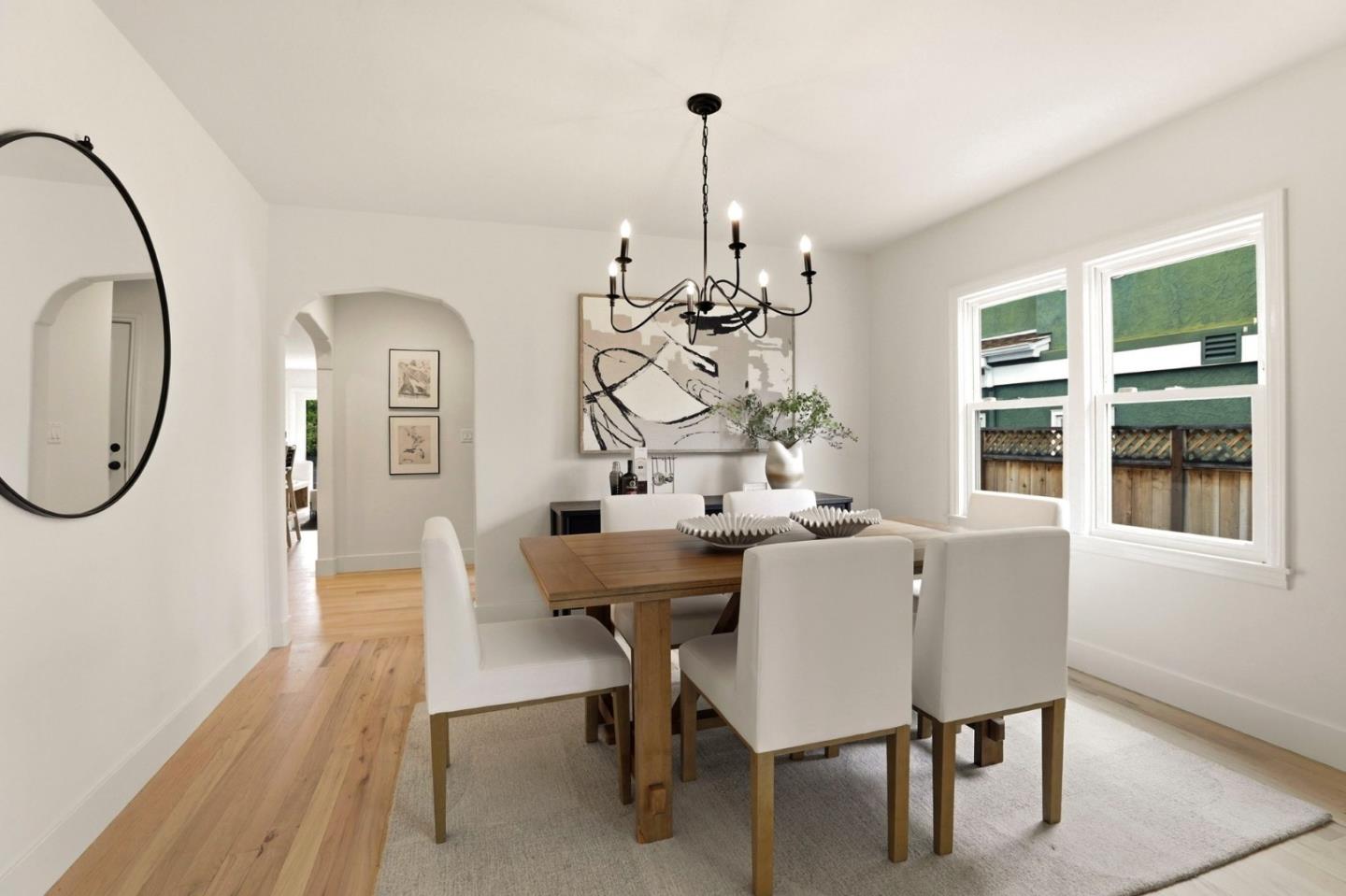 Detail Gallery Image 9 of 35 For 1440 Howard Ave, San Carlos,  CA 94070 - 3 Beds | 2/1 Baths