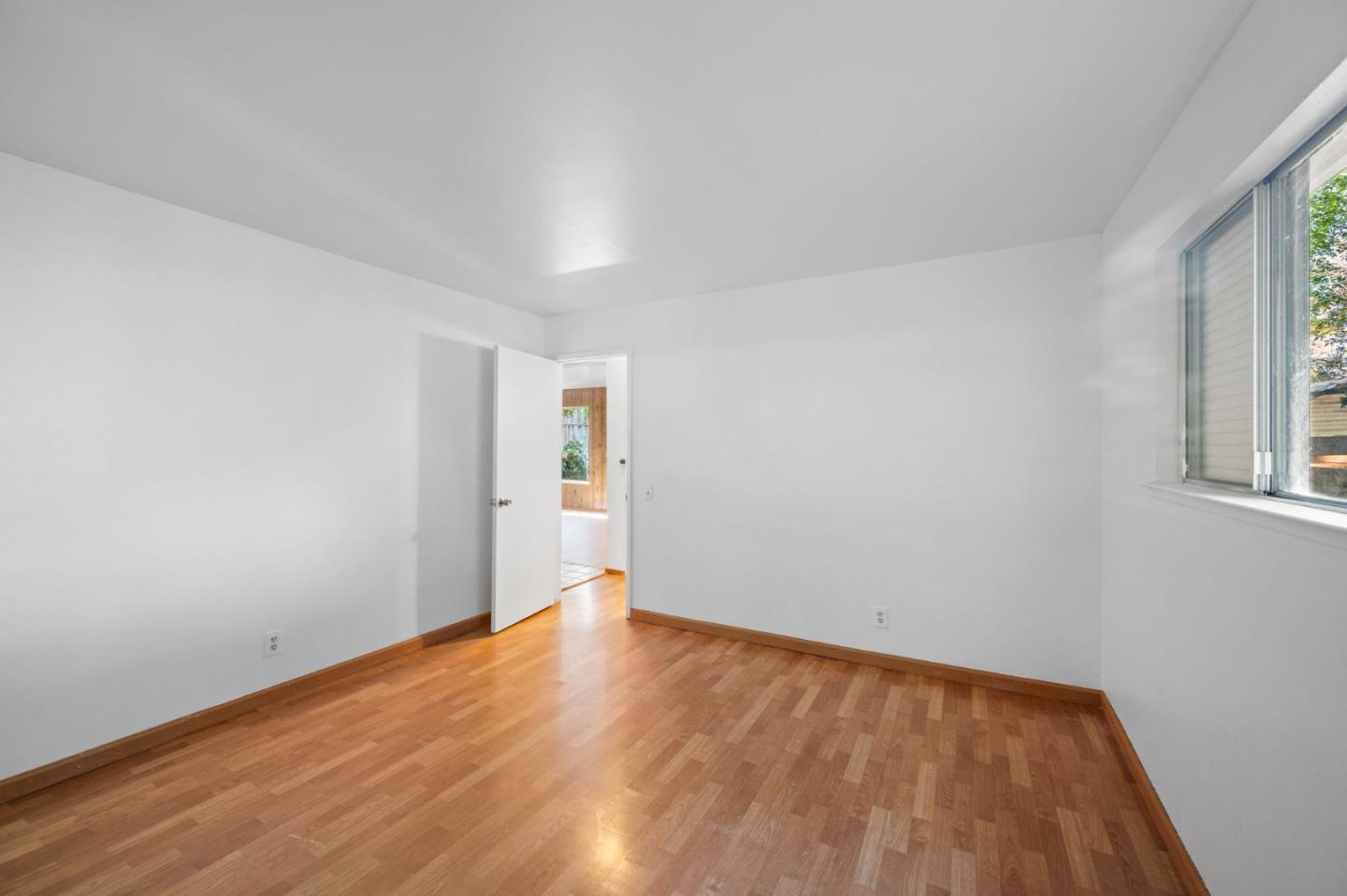 Detail Gallery Image 11 of 25 For 6267 Royal Oak Ct, San Jose,  CA 95123 - 4 Beds | 2 Baths