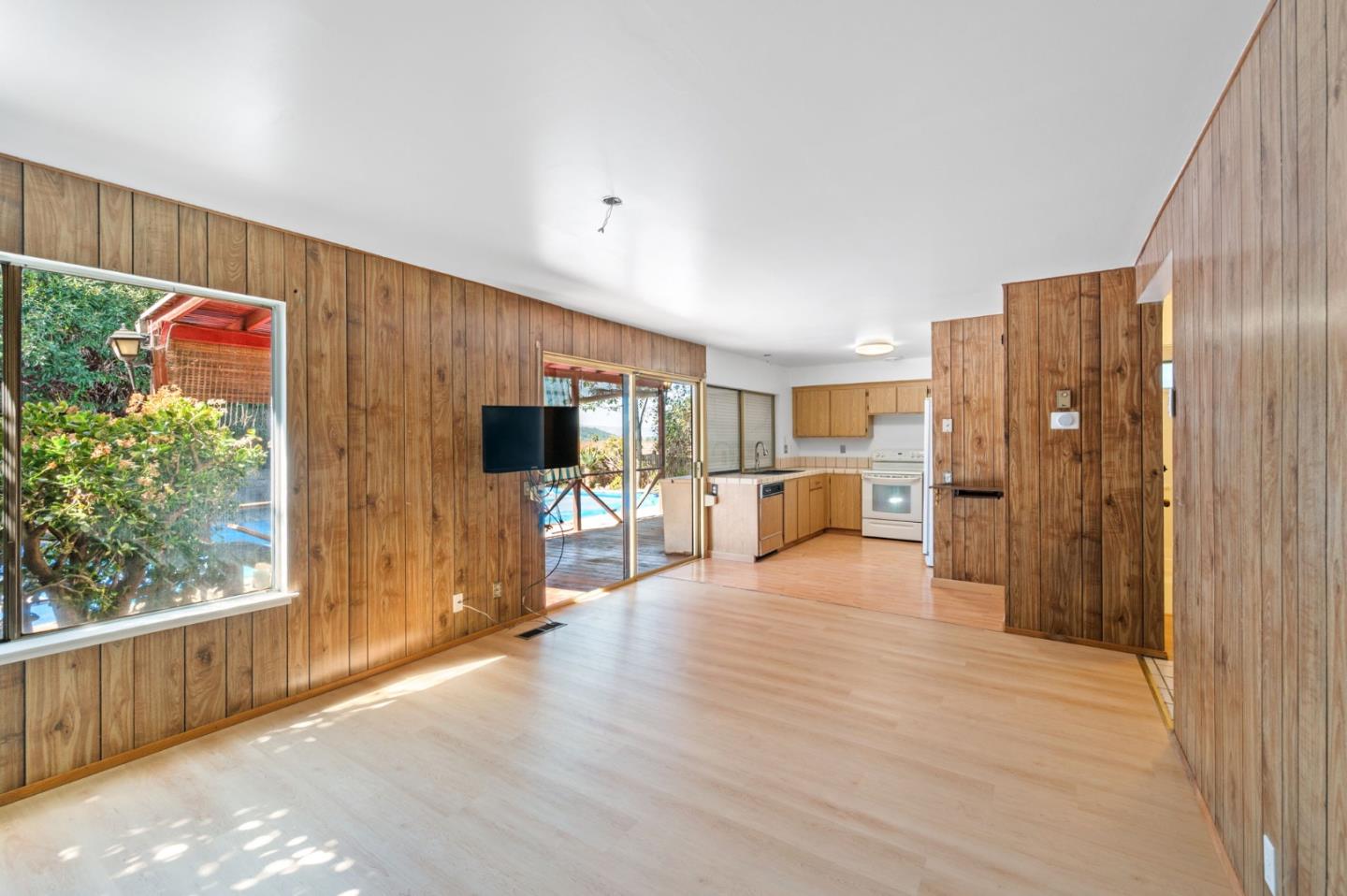 Detail Gallery Image 5 of 25 For 6267 Royal Oak Ct, San Jose,  CA 95123 - 4 Beds | 2 Baths