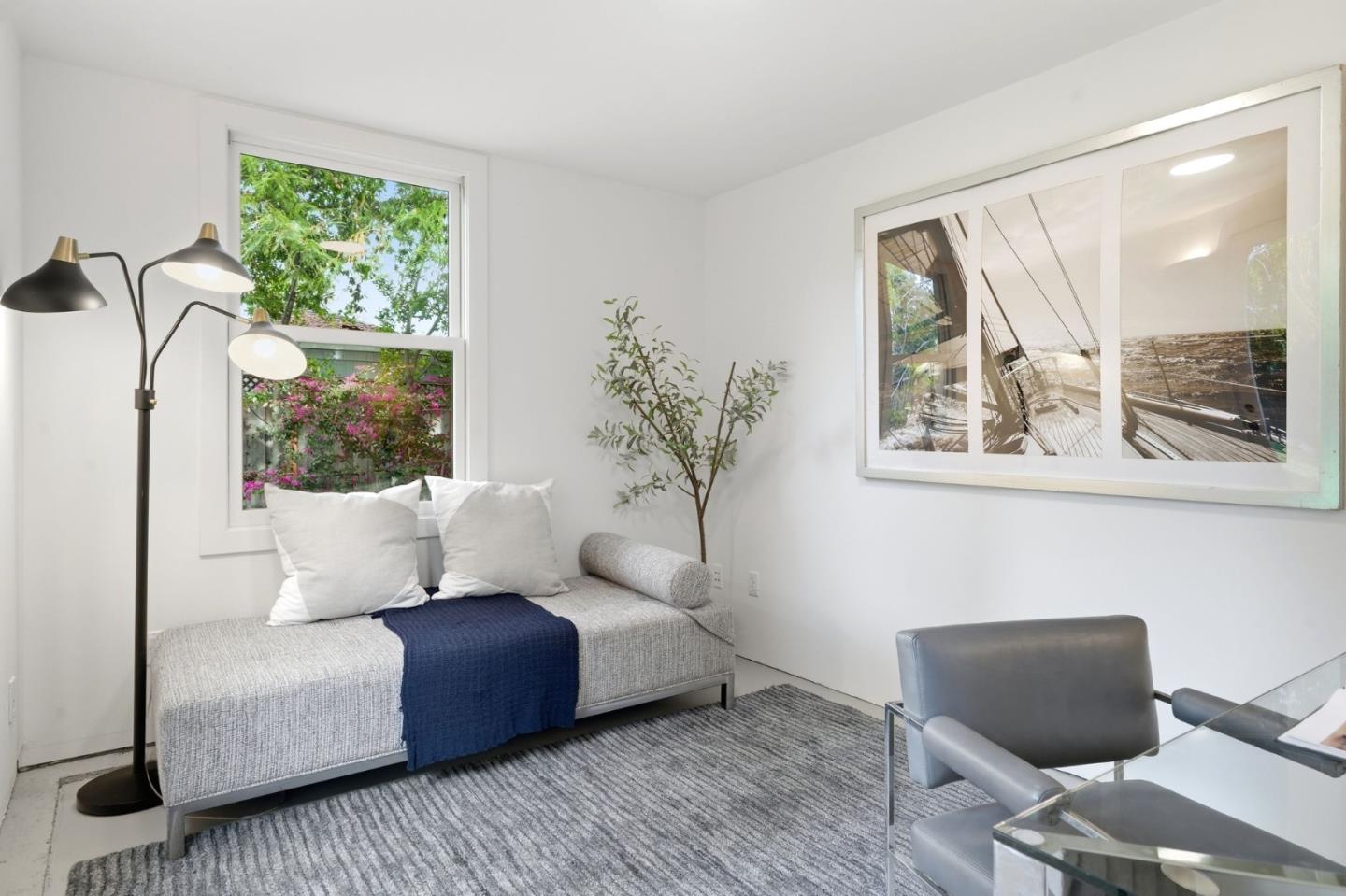 Detail Gallery Image 25 of 31 For 2703 South Ct, Palo Alto,  CA 94306 - 3 Beds | 2 Baths