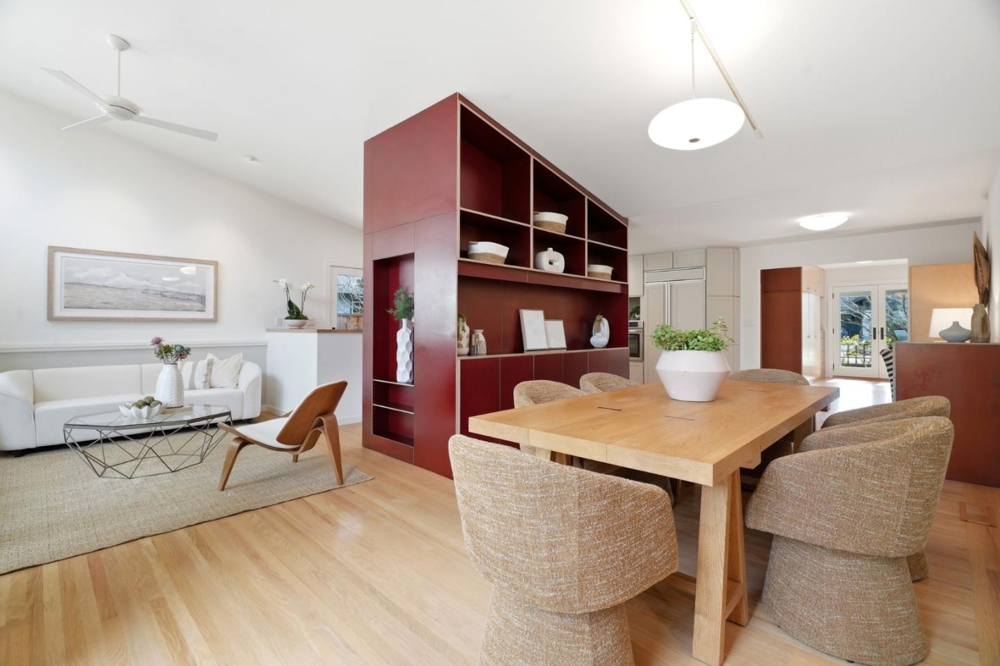 Detail Gallery Image 7 of 31 For 2703 South Ct, Palo Alto,  CA 94306 - 3 Beds | 2 Baths