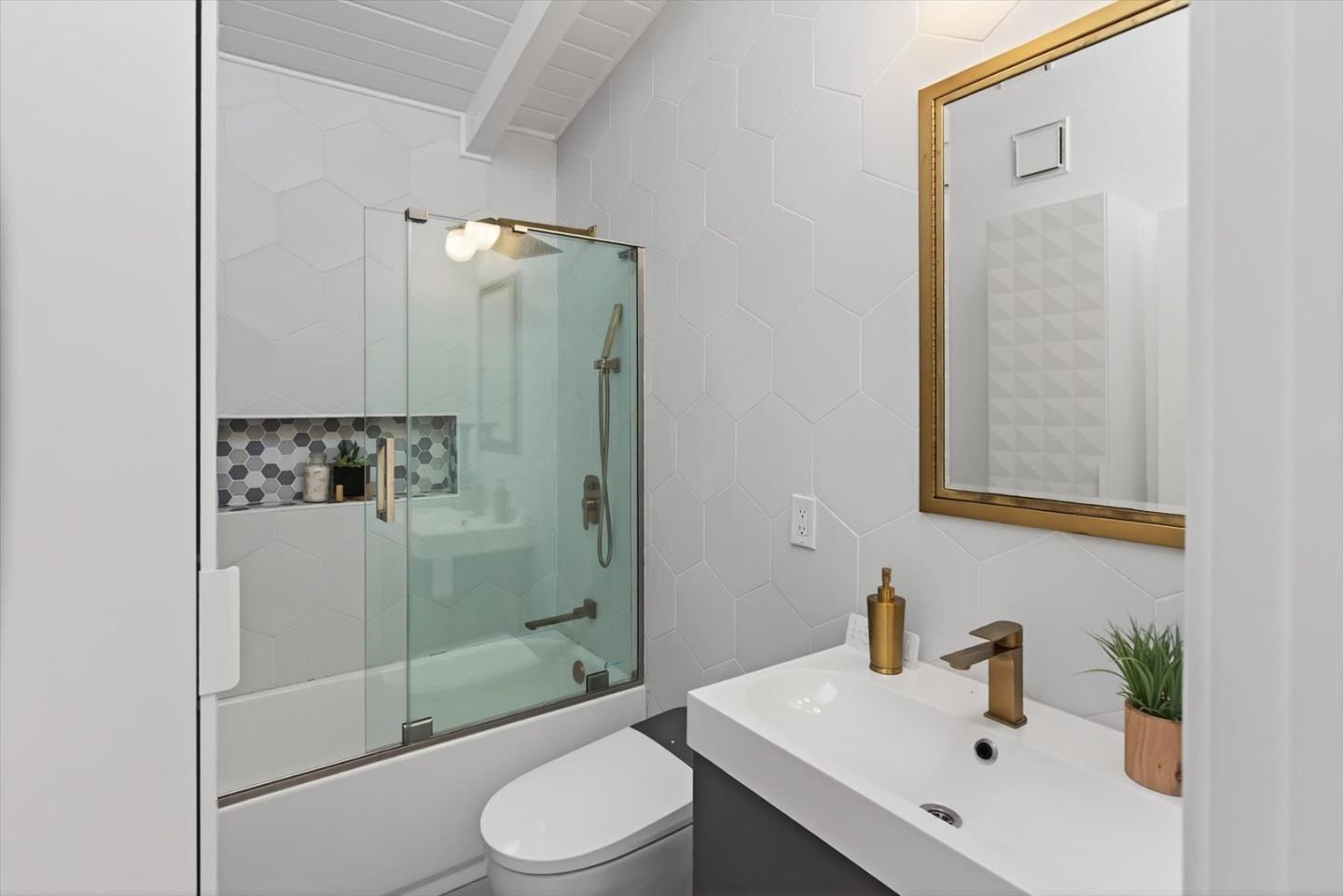 Detail Gallery Image 40 of 79 For 20550 Buena Monte Dr, San Jose,  CA 95120 - 6 Beds | 4 Baths