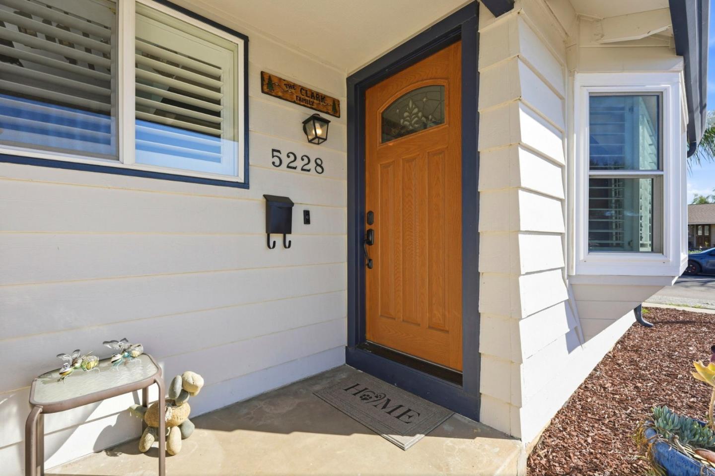 Detail Gallery Image 5 of 35 For 5228 Fell Ave, San Jose,  CA 95136 - 3 Beds | 2 Baths