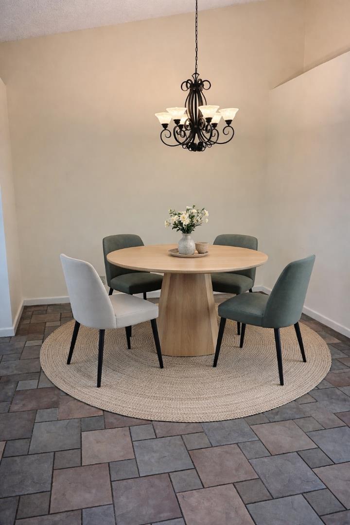 Detail Gallery Image 5 of 10 For 172 Hackamore Ln, Fremont,  CA 94539 - 2 Beds | 2 Baths