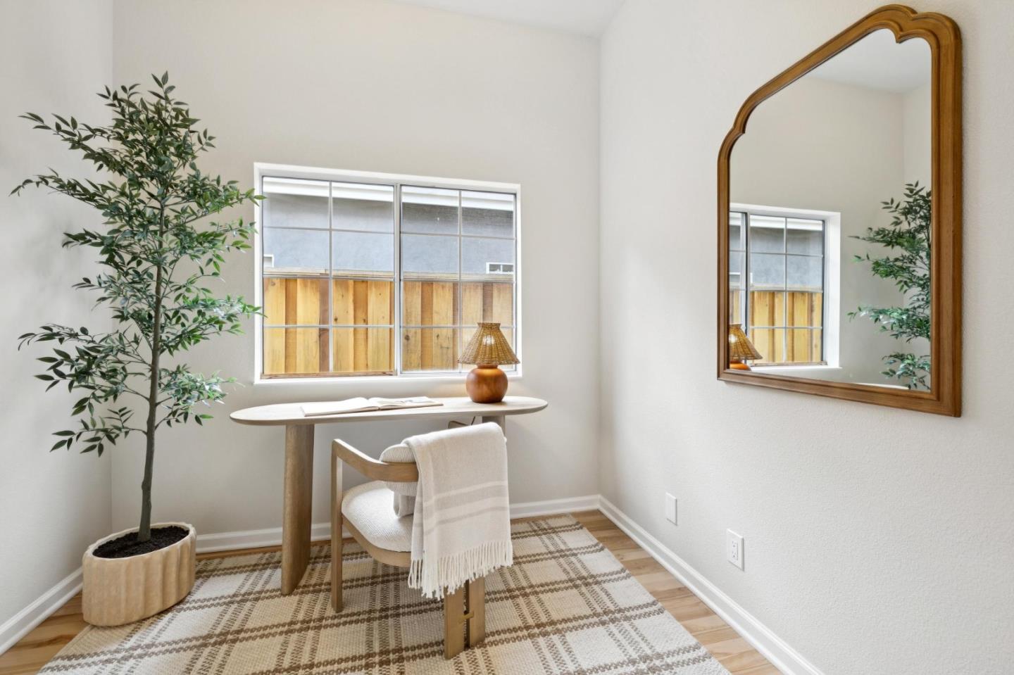 Detail Gallery Image 19 of 22 For 280 College Ave, Mountain View,  CA 94040 - 3 Beds | 2 Baths