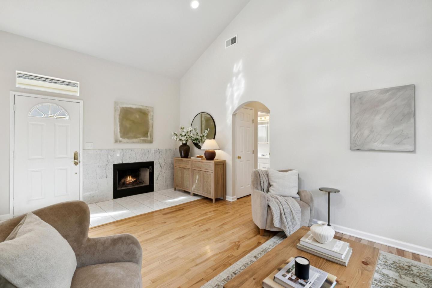 Detail Gallery Image 6 of 22 For 280 College Ave, Mountain View,  CA 94040 - 3 Beds | 2 Baths