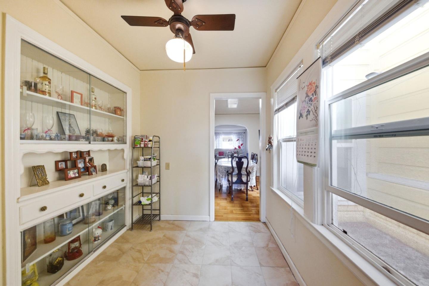 Detail Gallery Image 15 of 57 For 129 W Moltke St, Daly City,  CA 94014 - 3 Beds | 2 Baths