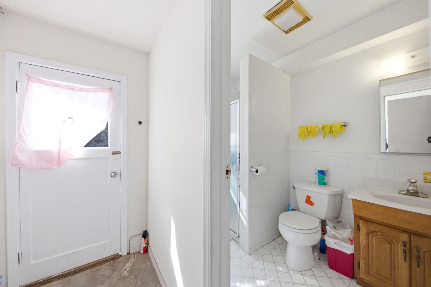 Detail Gallery Image 32 of 57 For 129 W Moltke St, Daly City,  CA 94014 - 3 Beds | 2 Baths