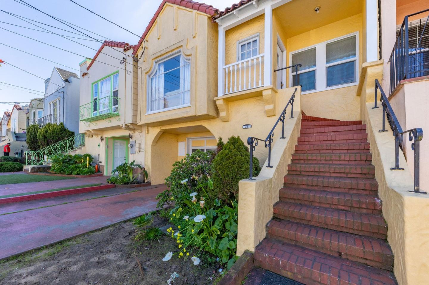 Detail Gallery Image 4 of 57 For 129 W Moltke St, Daly City,  CA 94014 - 3 Beds | 2 Baths