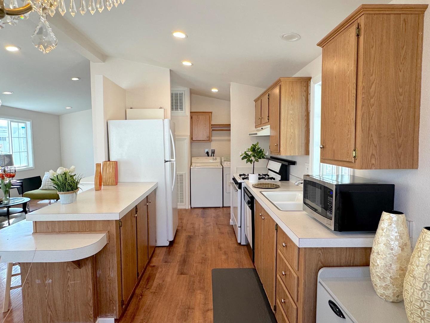 Detail Gallery Image 10 of 30 For 1240 via Jose #96,  Livermore,  CA 94551 - 2 Beds | 2 Baths