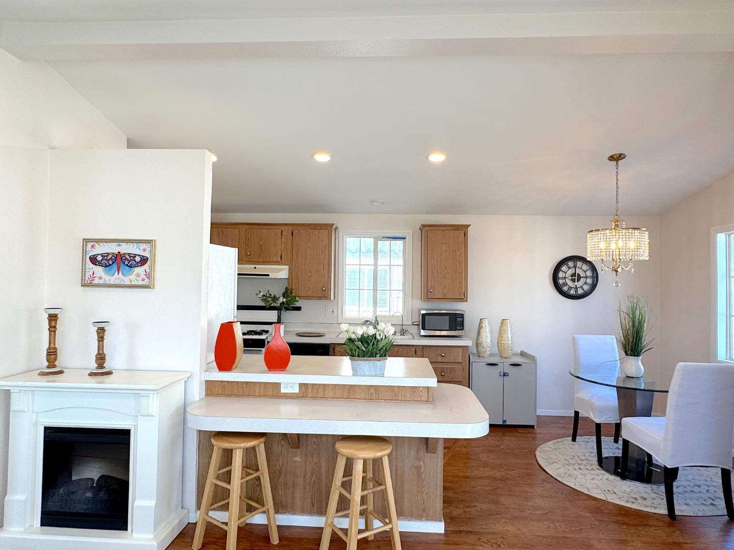 Detail Gallery Image 12 of 30 For 1240 via Jose #96,  Livermore,  CA 94551 - 2 Beds | 2 Baths