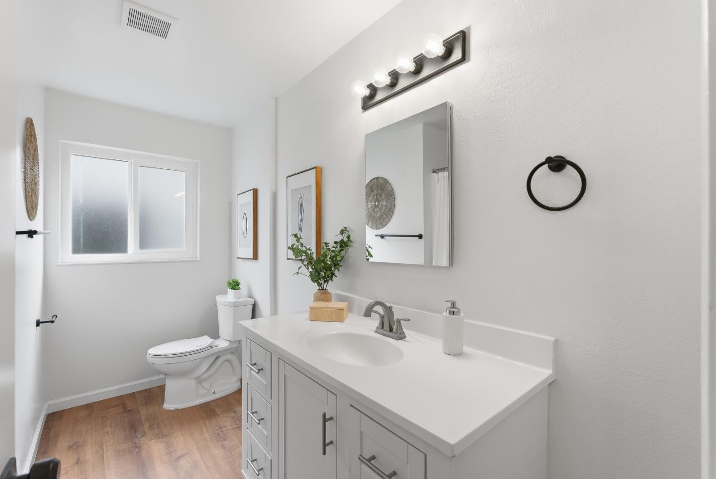 Detail Gallery Image 11 of 38 For 438-440 Waddington Ave, Sunnyvale,  CA 94085 - – Beds | – Baths