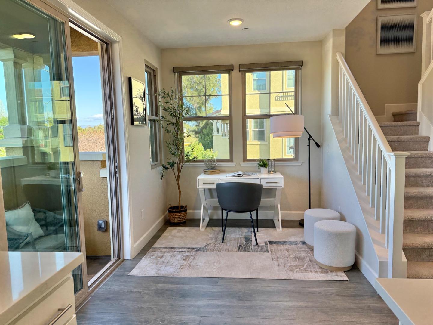 Detail Gallery Image 11 of 24 For 83 Fairchild Dr, Mountain View,  CA 94043 - 4 Beds | 3/1 Baths