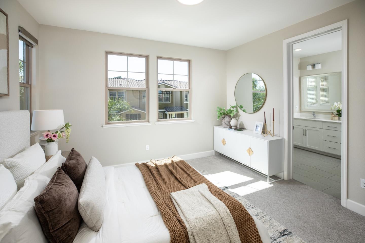 Detail Gallery Image 12 of 24 For 83 Fairchild Dr, Mountain View,  CA 94043 - 4 Beds | 3/1 Baths