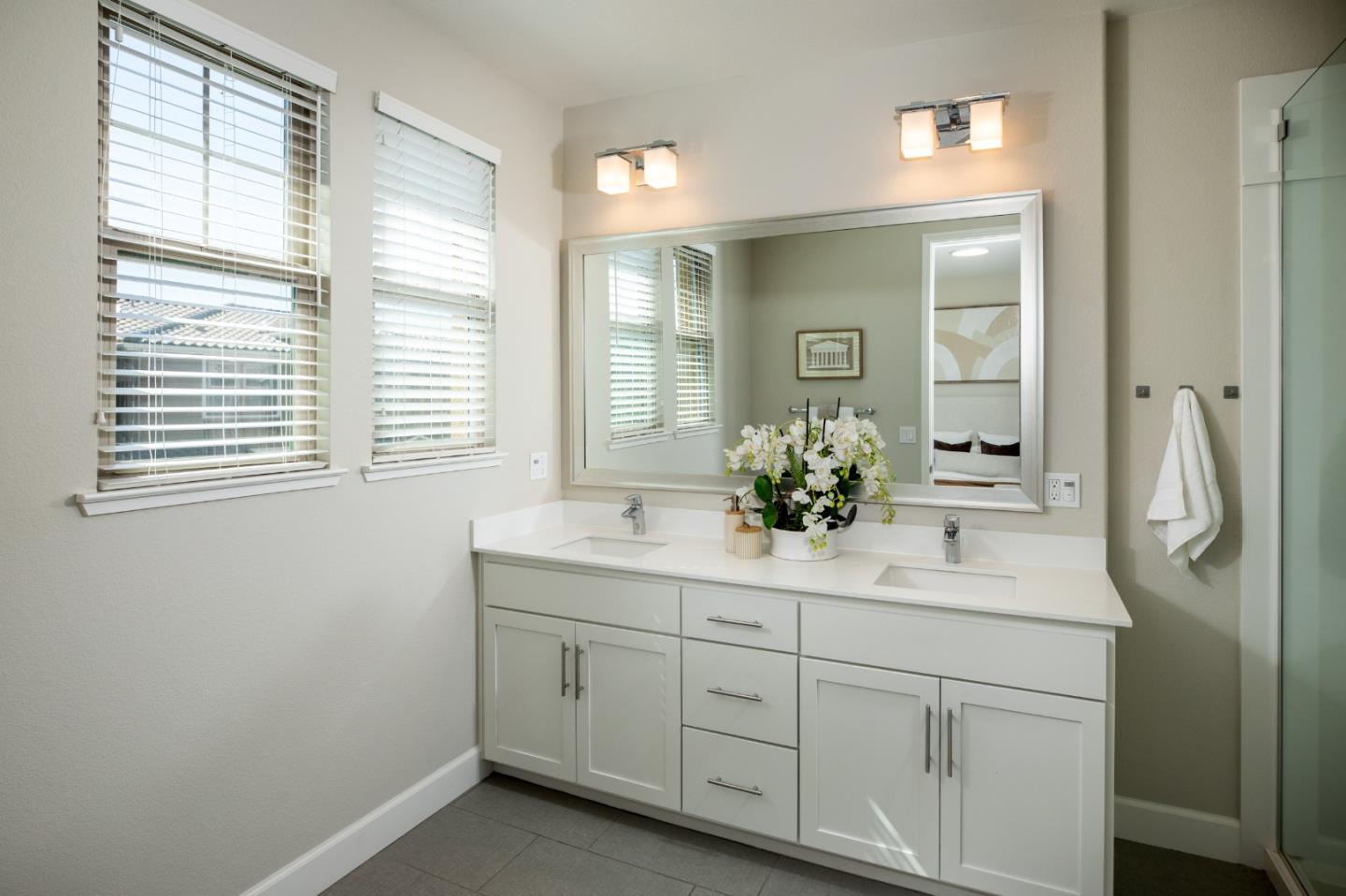 Detail Gallery Image 13 of 24 For 83 Fairchild Dr, Mountain View,  CA 94043 - 4 Beds | 3/1 Baths