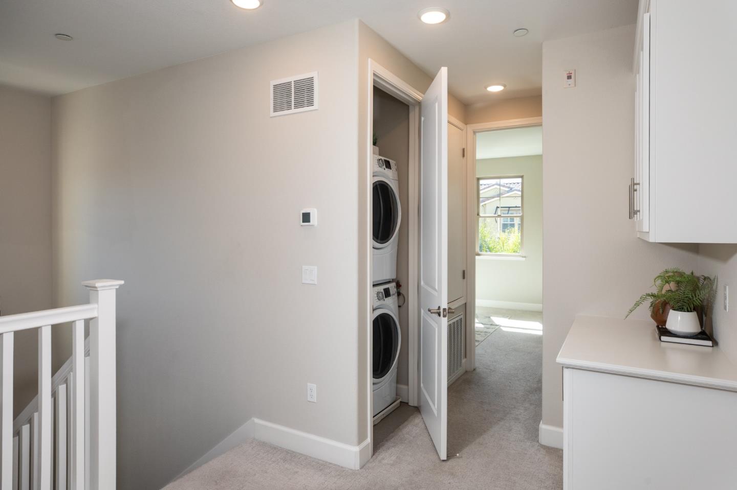 Detail Gallery Image 21 of 24 For 83 Fairchild Dr, Mountain View,  CA 94043 - 4 Beds | 3/1 Baths